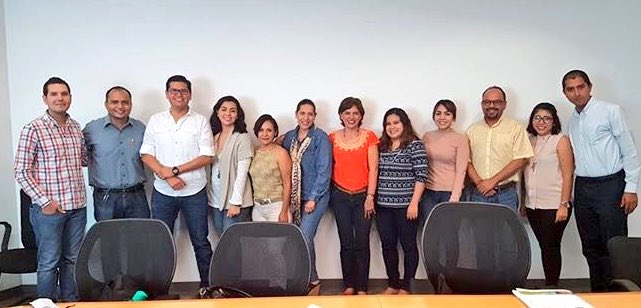 UTSelva2's tweet photo. Nueva semana y felicidades a @incubadorauts que ya preside la Red de Incubadoras del Estado de #Chiapas comprometidos con emprendimiento https://t.co/Gwwm96eG2i