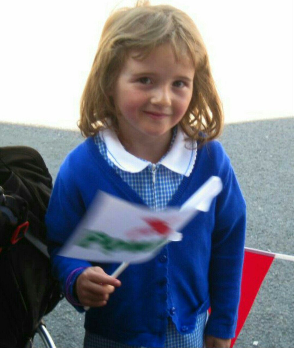 AprilsLawUK's tweet photo. Please sign and RT the #AprilsLawUK petition set up in memory of murdered 5yr old #AprilJones β€
https://t.co/0Q1IDWPNQY
#FightforApril https://t.co/yiR5KNDX3M