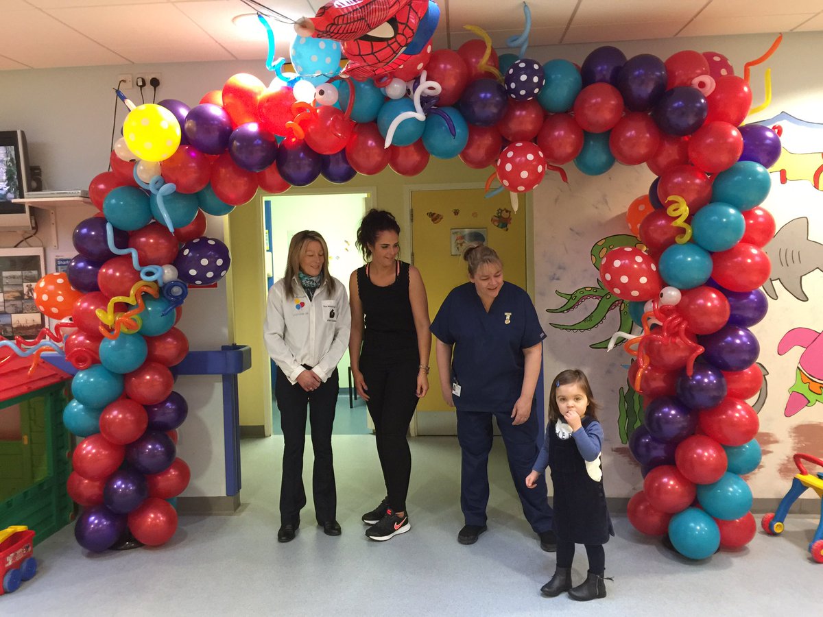 Balloonique1's tweet photo. This is currently at Arrowe Park Children's Unit!!!! https://t.co/pLnz0T4iqT