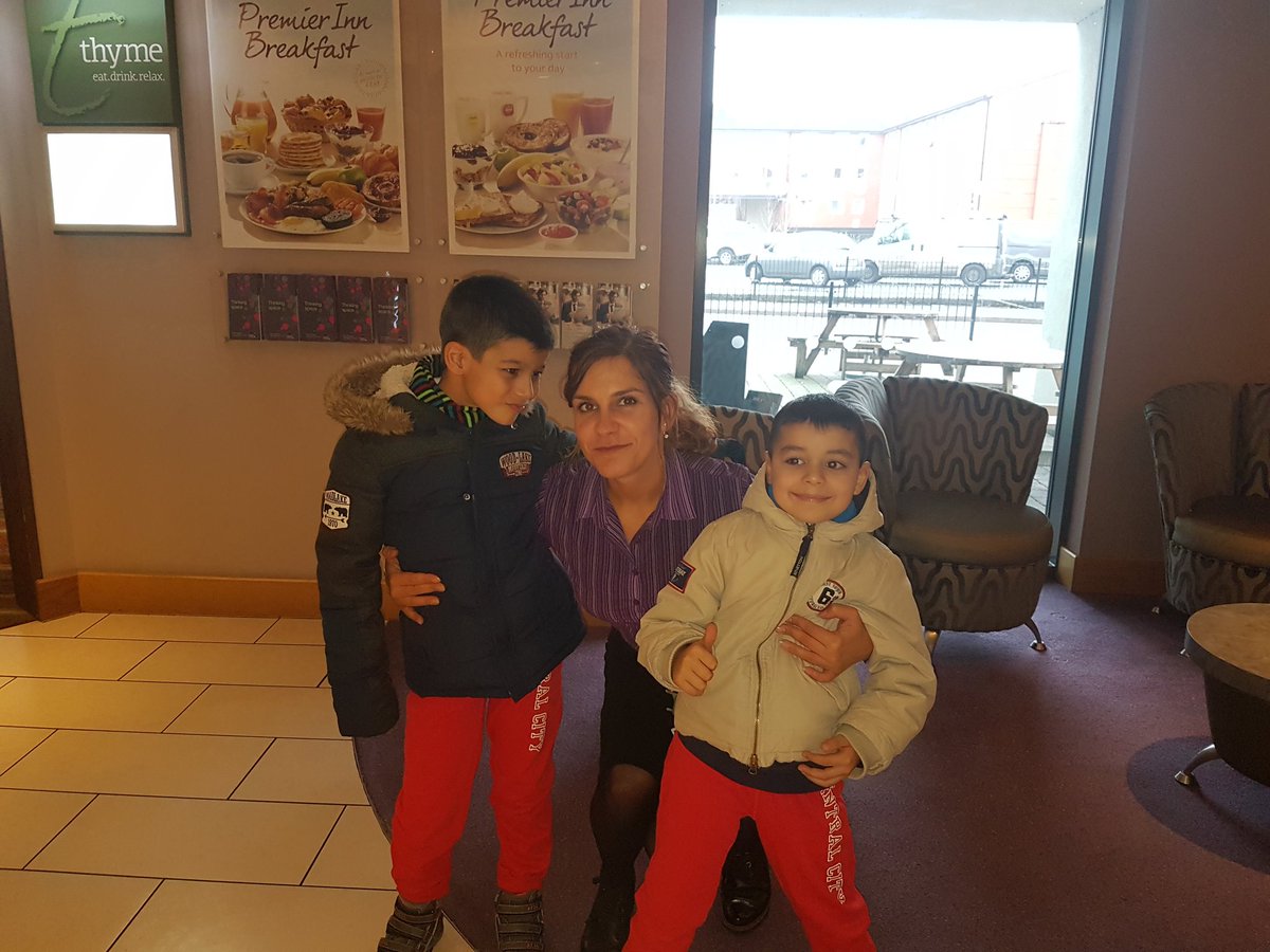 Always lovely to see happy kids staying at <a href="/Loughborough_PI/">Loughborough_PI</a> <a href="/zacpisce/">Einstin Zac Paul</a> <a href="/Eastmids_solus/">East Midlands Solus</a>