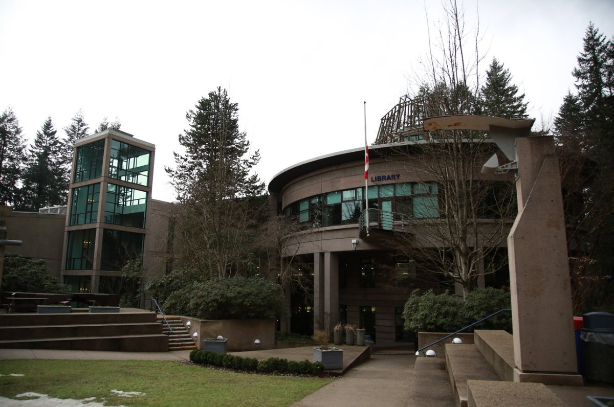 CapilanoU's tweet photo. The flag outside the Capilano University library lowered in memory of all victims of the tragedy at the Centre Culturel Islamique de Quebec. https://t.co/kHmbXjsANQ