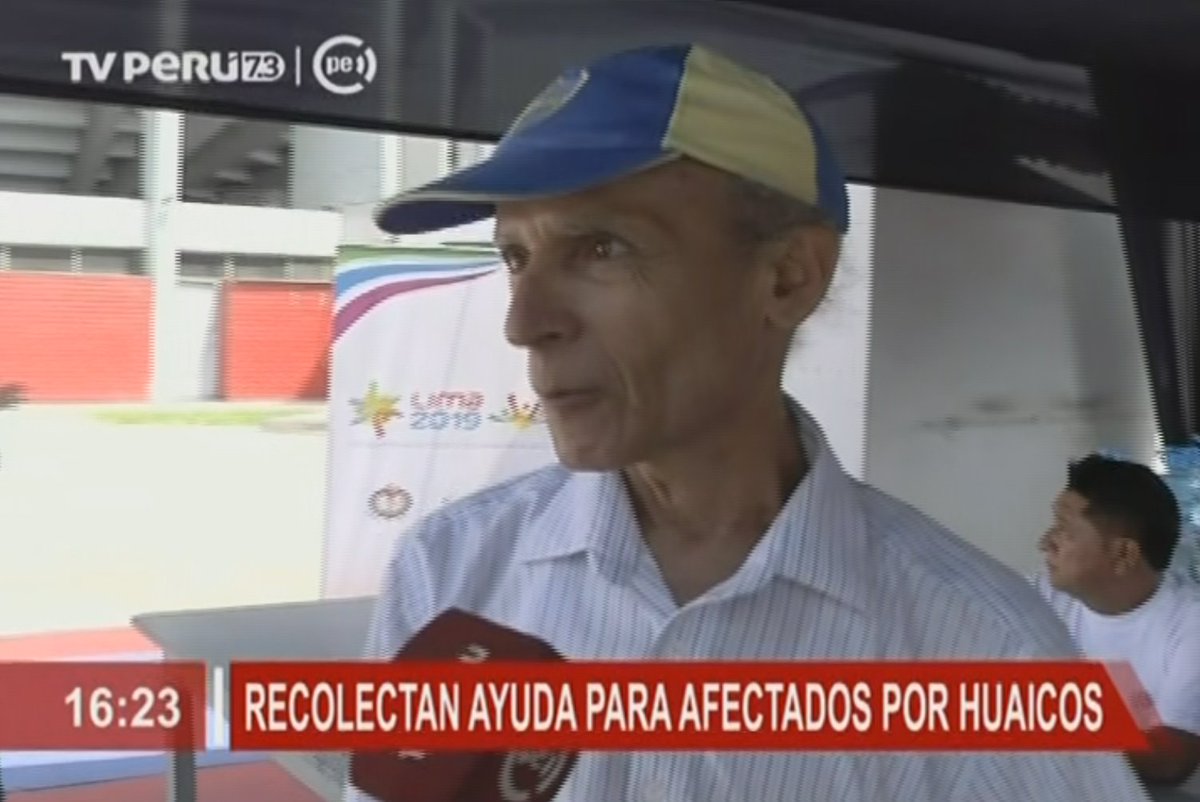 noticias_tvperu's tweet photo. Recolectan ayuda para afectados por #huaicos ►https://t.co/aPLvX7lTdK #TVPerúInforma https://t.co/AT1BlFGxPm