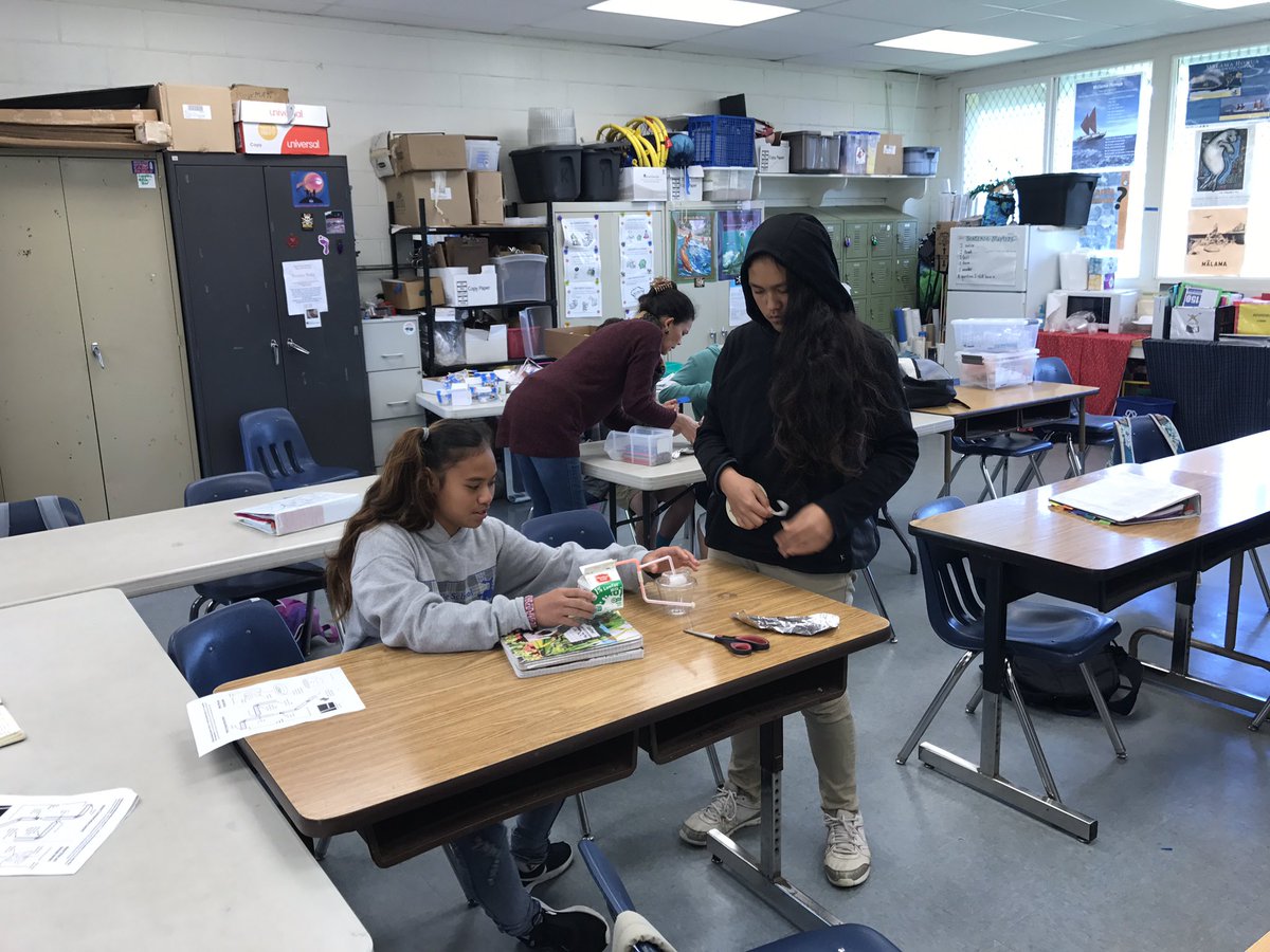 wmpccsvp's tweet photo. WMS students designing water catchment models in 7th grade Science. #designthinking #science https://t.co/3ildWnEBsx