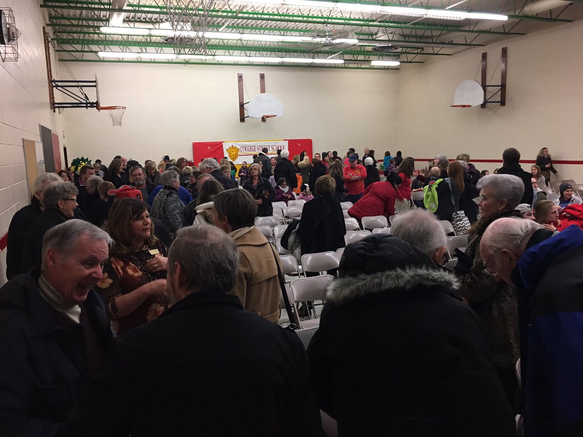 Birdseye view of the crowd at closing ceremony for College Street PS <a href="/CollegeSt_PS/">College Street PS</a> New Trent River PS opens Feb 7 to students <a href="/CollegeSt_PS/">College Street PS</a>