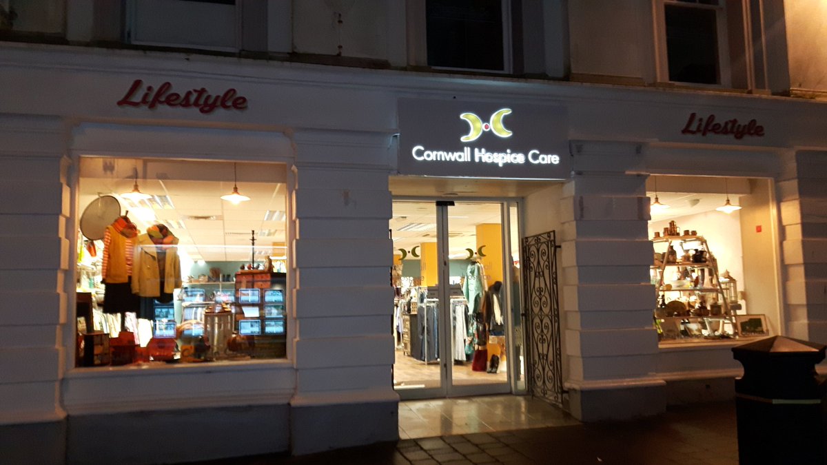 RetailChc's tweet image. Wow what a night! Fantastic turnout for our preview evening for our brand new lifestyle shop @wadebridge opening tomorrow at 10!