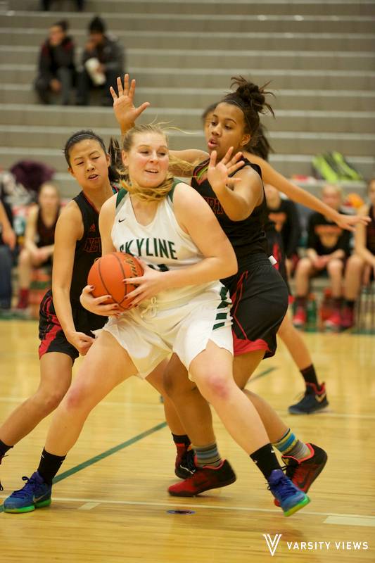 VictoryViewsWA's tweet photo. Photo highlights from the Skyline vs Newport girls basketball games are on Varsity Views! https://t.co/uOCRQ3XJL4 https://t.co/xVw38KjXFf