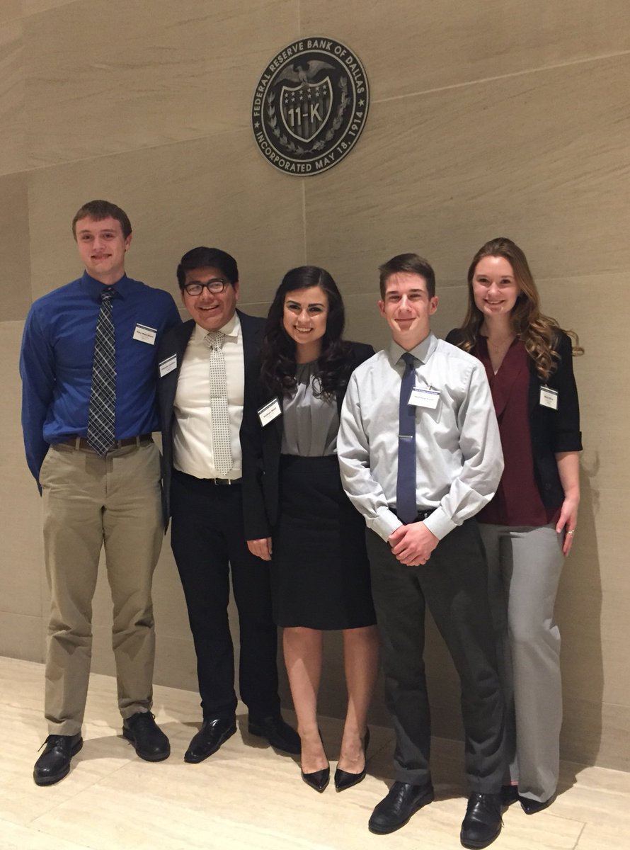 udcareerdev's tweet photo. @UofDallas students had a great time with @DallasFedJobs Thank You for having us #hireacrusader #udallas #udopcd https://t.co/28EzzDcP0A