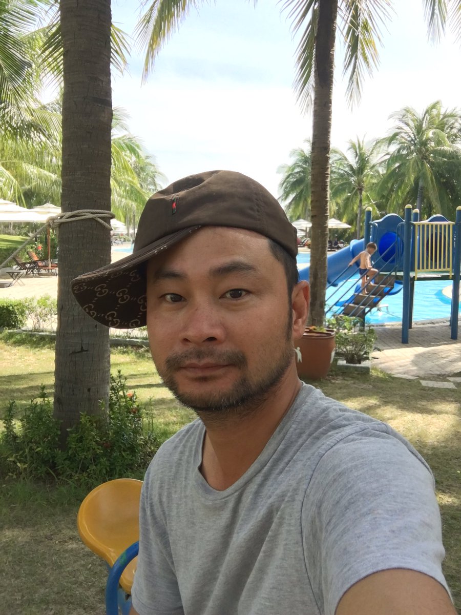 hoangson1503's tweet photo. Tet 2017 https://t.co/cFfIJWcTph