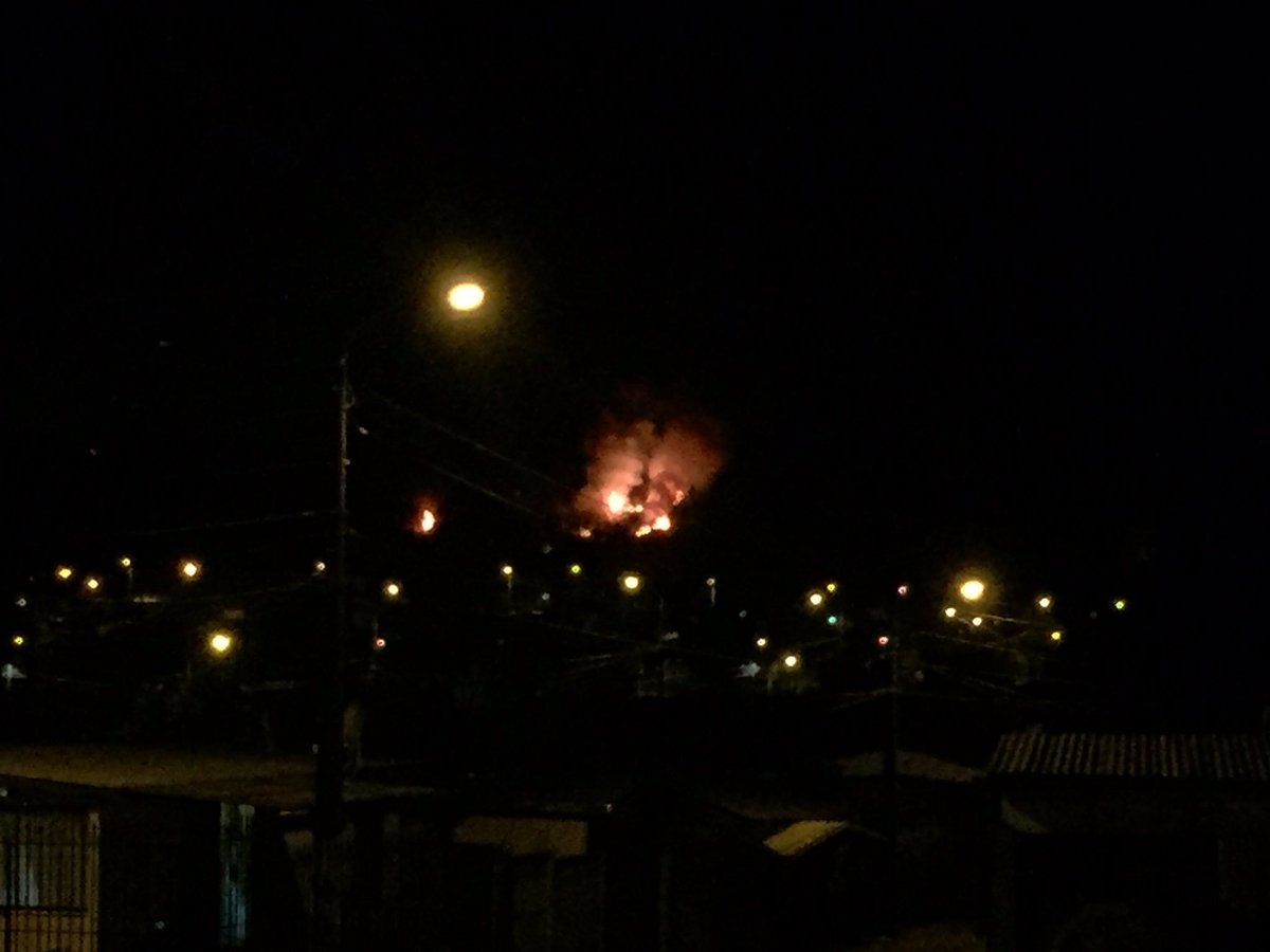 AlertaVR's tweet photo. SismoMundial: ⚠AHORA | Multiples Usuarios Reportan el Inicio de un Fuerte Incendio Forestal en Cerro Ñielol #Temuc… https://t.co/uTUAE4nwNu