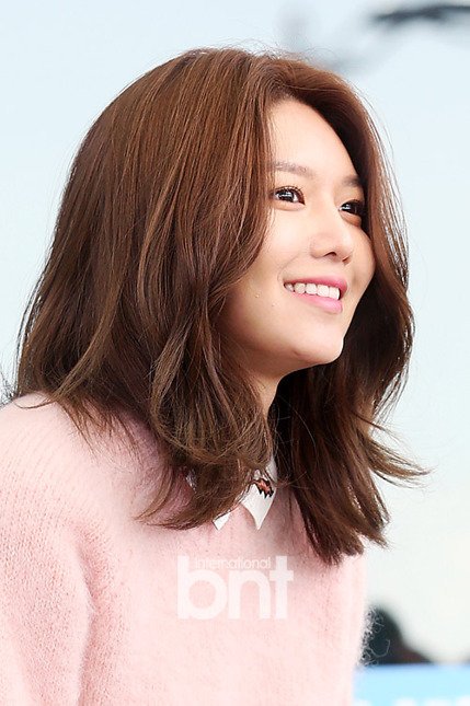 ggthaisone's tweet photo. ซูยองที่สนามบินเช้านี้ครับ เดินทางไปถ่ายแบบที่สเปน https://t.co/SRQitiOsV7