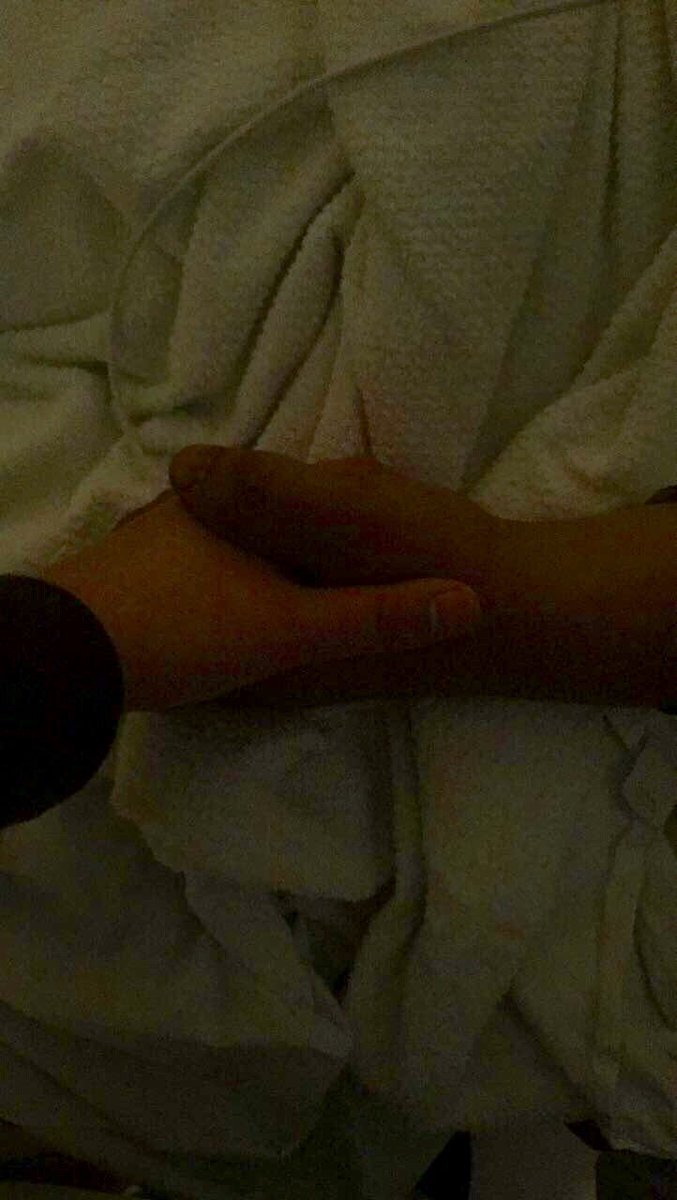 ashaweeeey's tweet photo. he just kept asking to hold my hand.. so happy hes getting better.. please keep praying everyone #prayforgman💚 https://t.co/kjbXn3nUWb