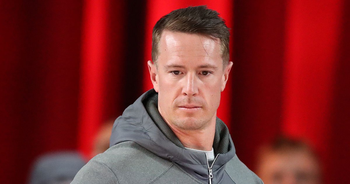 theScore's tweet photo. Matt Ryan says he sought advice from Eli Manning on beating the Patriots. #RiseUp https://t.co/Ww8ZoO1cmC https://t.co/bdGX226lvq