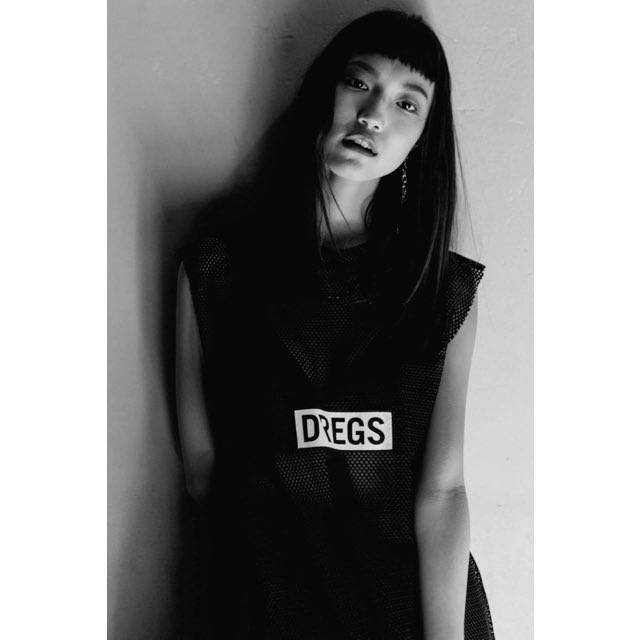 takara_wong's tweet photo. #Backstage @takara_wong Spring/Summer 2017 #PresentationShow #ModelShot by Tanadon Piti https://t.co/G9XJSOxqGn