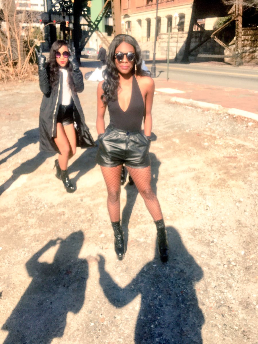 _ThatDamnTaylor's tweet image. My Bitch is Bad &apos;n Bougie 😚💜👑 #CompleXModels