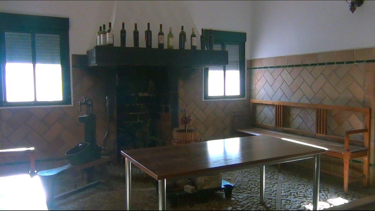 GourMadrid's tweet photo. Para antes de dormir:"La excelencia de la elaboración del vino" https://t.co/LXyX9VJEtv Desentrañamos los secretos de una ciencia complicada https://t.co/aeqWkpmObs