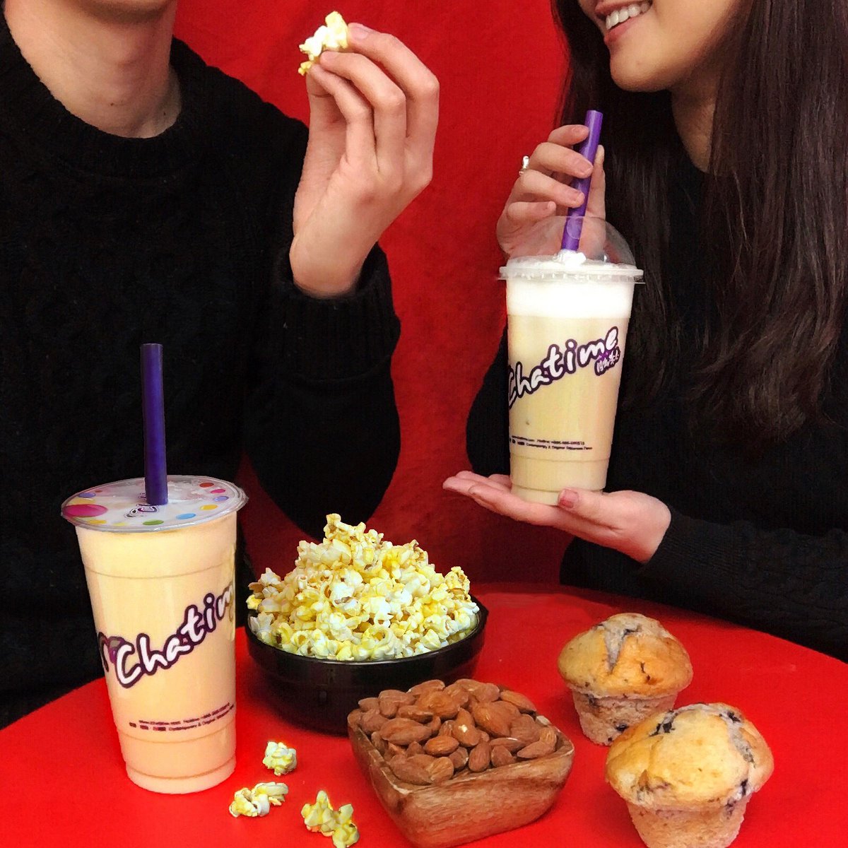 ChatimeCanada's tweet photo. #CNY is not quite over yet so here's a suggestion: bring some roasted milk teas everyone can snack on to your next fam jam! #teatogether
😋 https://t.co/ClAkjfjQJT