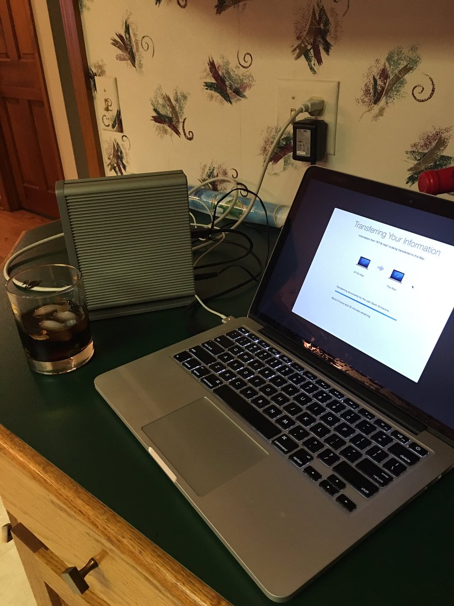 dawn_schiavone's tweet photo. The importance of having a backup. Thank you @Apple #timemachine #recovery #amnotlosinganything #makesuretobackupoften #sitbackandwait https://t.co/8zyJZCrv1a