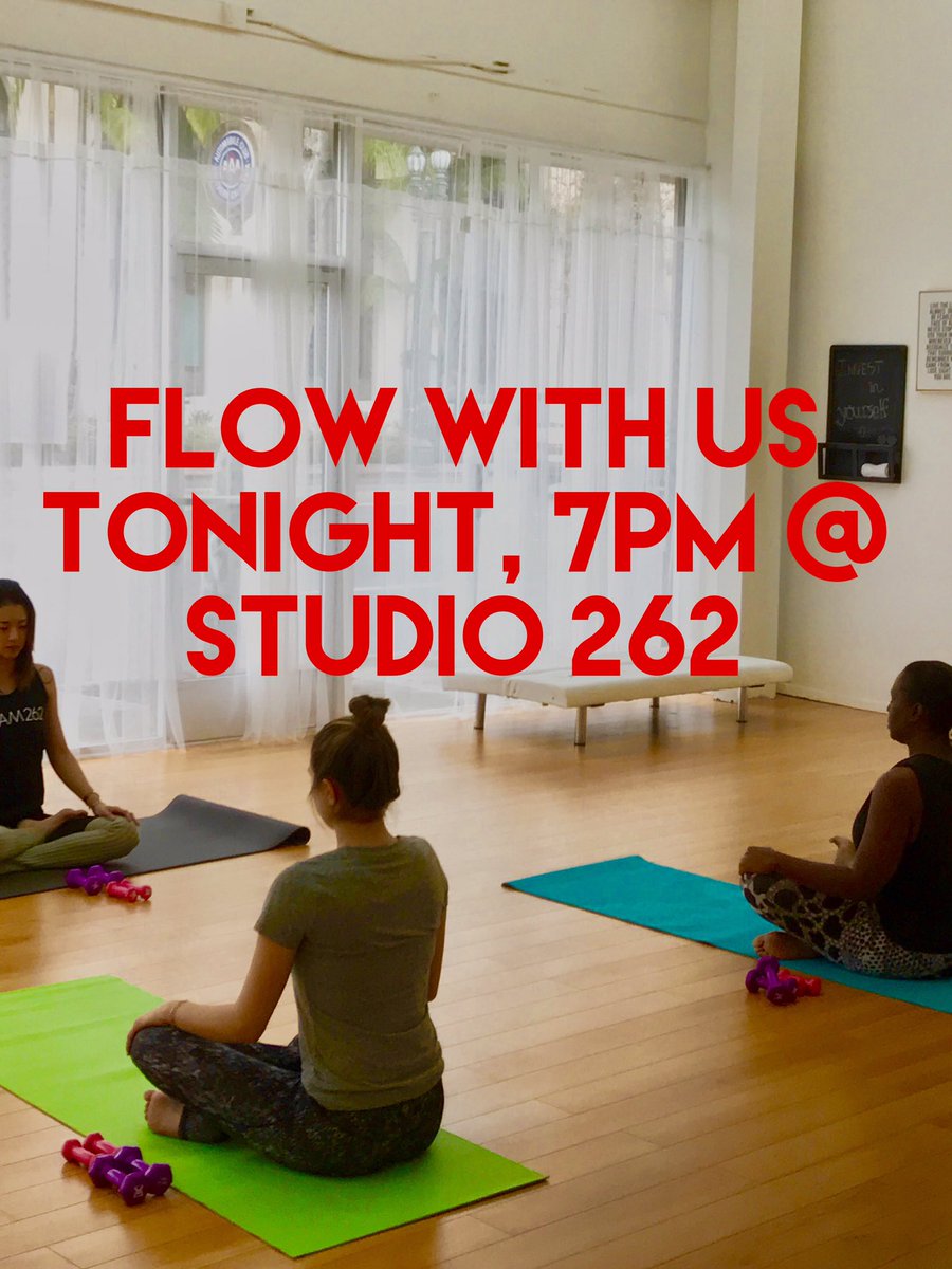 studiotwosixtwo's tweet photo. Come play with us tonight! Vinyasa flow at 7pm with Karina! #yoga #flow #tonight #team262 #studio262 #vinyasa #doyogaalways https://t.co/EqweHTJFpJ