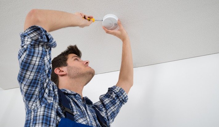 codylee45's tweet photo. Start the year off right. 9 tasks to check off your home maintenance checklist: https://t.co/cmYBUYERB0 https://t.co/3XS9bxu4KB