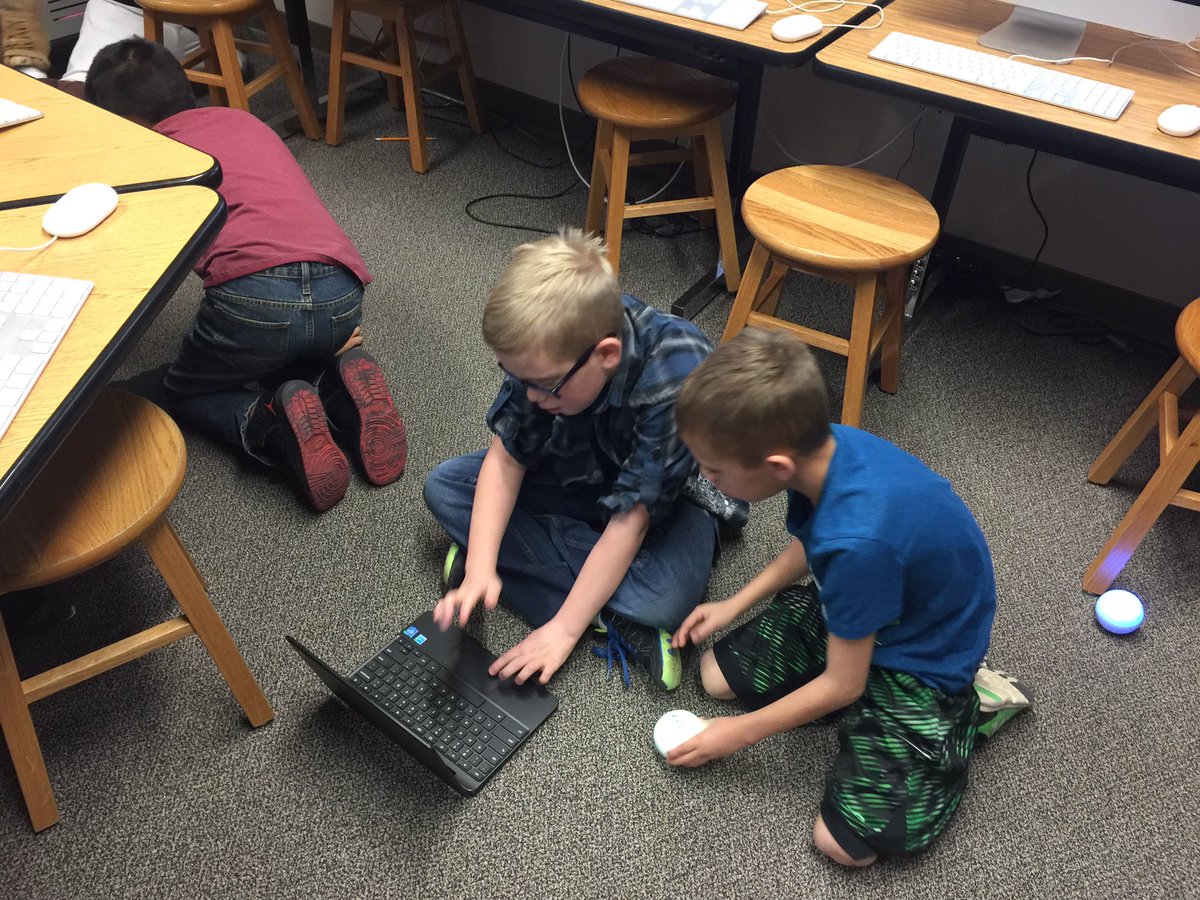 MrNeibauer's tweet image. I love watching kids experience @Sphero and #LightningLab and Bluetooth for the first time. &quot;I can use the Force!&quot; #CCSDSTEM