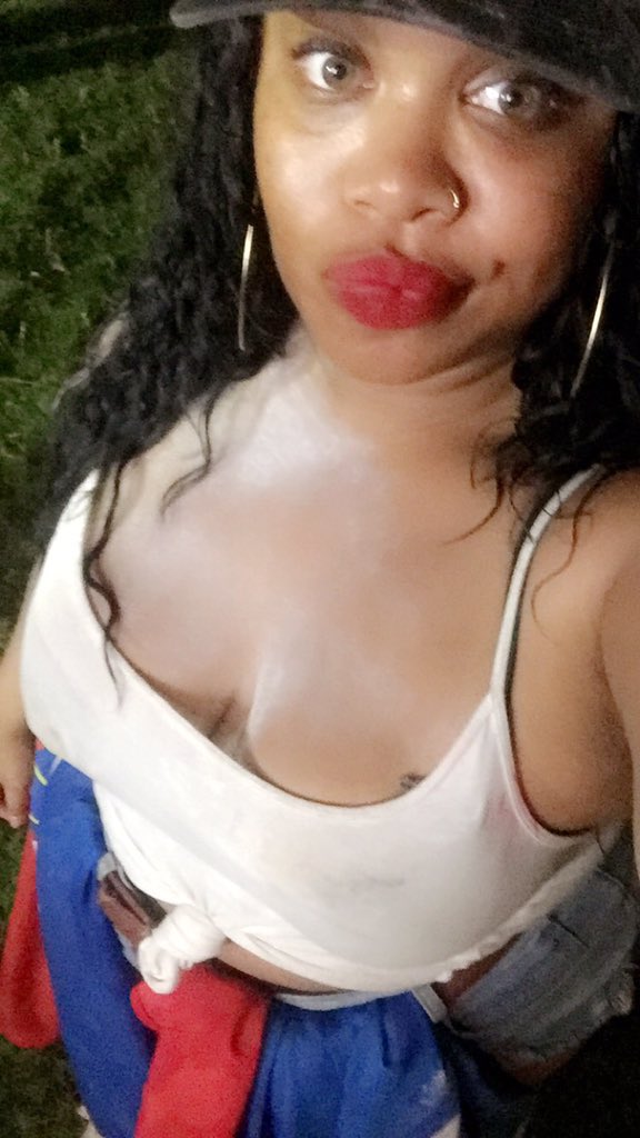 OGxJAN's tweet photo. #Jouvert2016 https://t.co/EwylC2HdcD