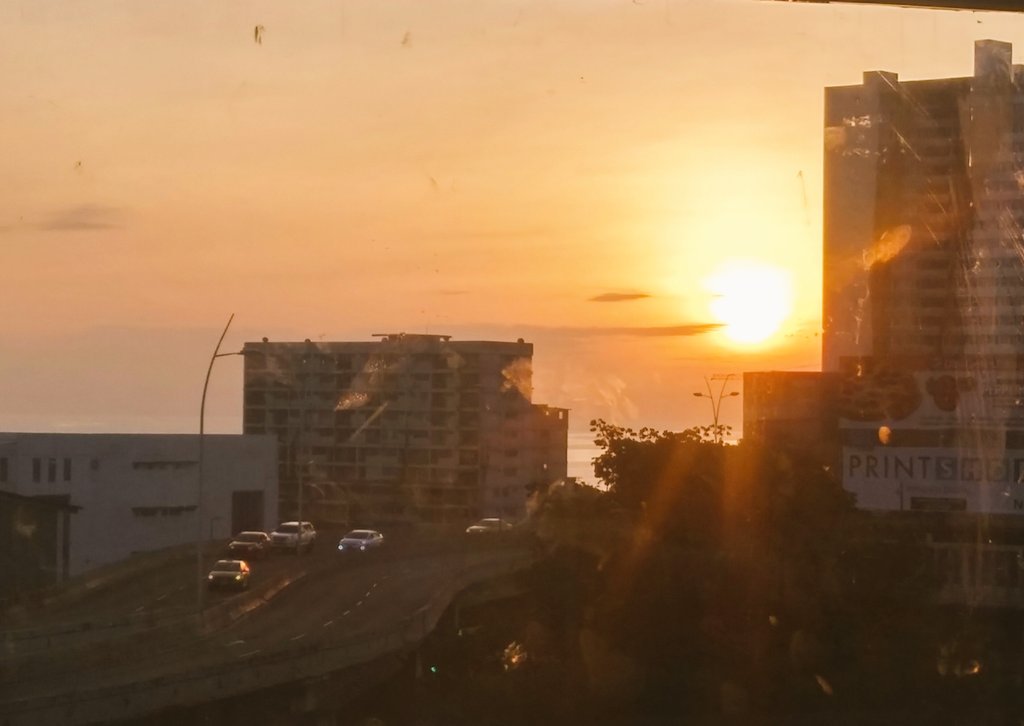 tvnnoticias's tweet photo. Hasta el próximo 1 de febrero se mantiene una alerta por radiación ultravioleta extrema en Panamá. @MLDeGraciaM https://t.co/CvXB1cVFbD
