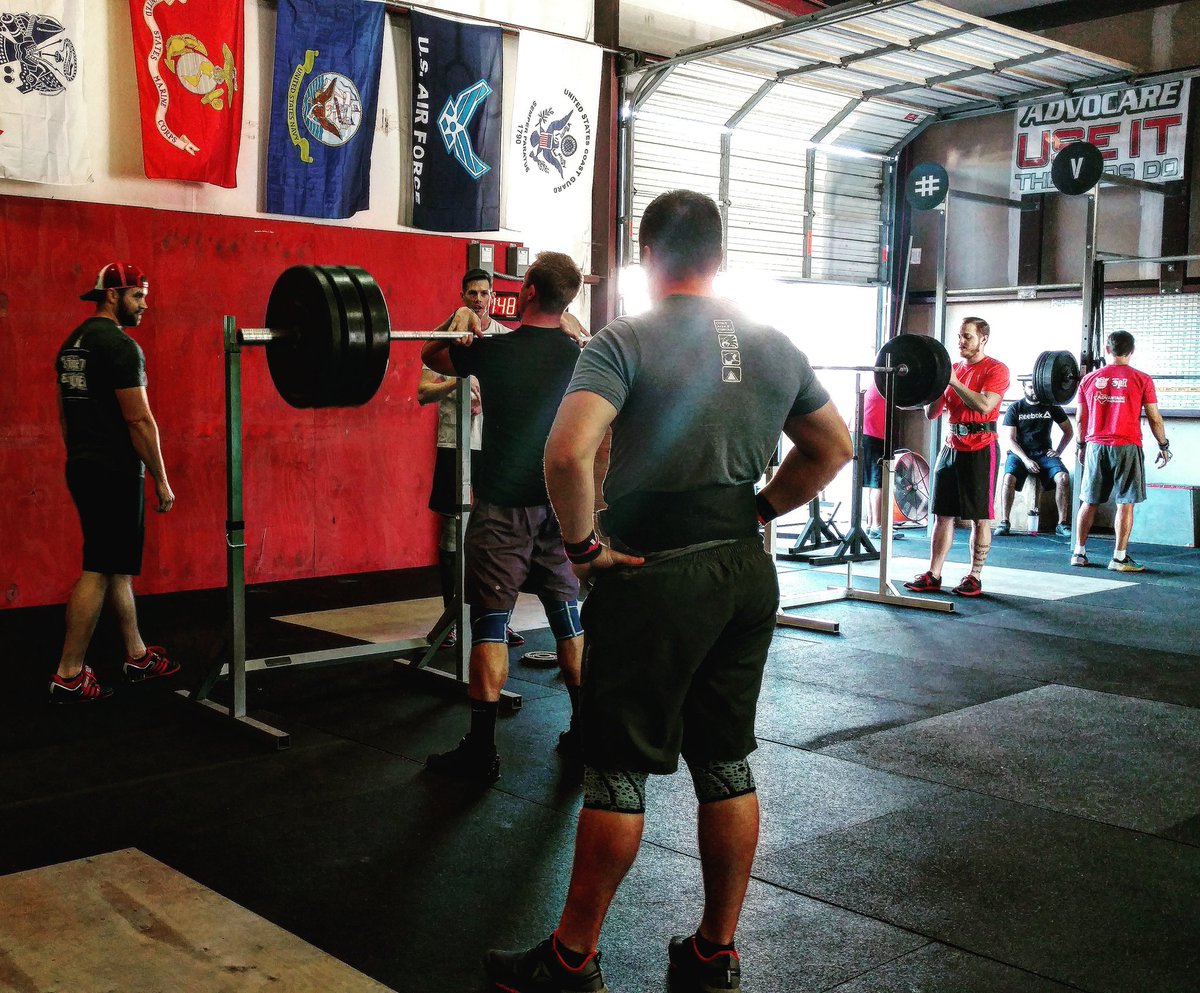VanadiumCF23's tweet photo. "Life has its ups and downs... We call them squats." 😎💪
#MotivationalMonday #V23 #lift #liftheavy #crossfit #gainscity https://t.co/CWrnZyQYFF