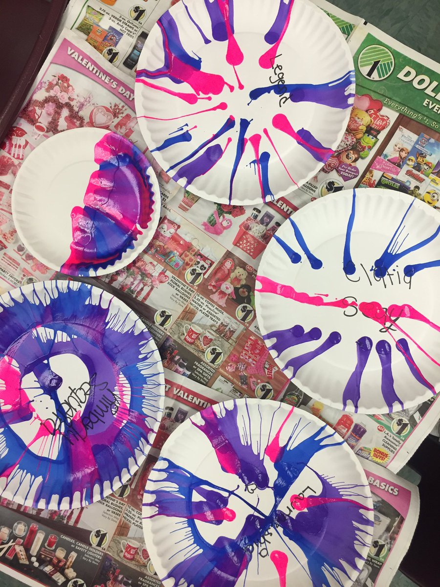 Science4UsSays's tweet photo. AWE-mazing afternoon @EarlingtonH #SECME Circular Motion + #Science4Us = ๐ #velocity #physicalscience #art #sciencematters #ScienceEd https://t.co/mEq2Hr4UGP