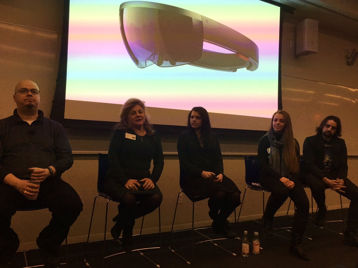 davidcarlos's tweet image. I&apos;m hosting #disruptivetechnologists at @Microsoft with @ActiveNick, @AMERIKIDS, @Rohachova_o and @polinchock. Discussing #AR and #VR