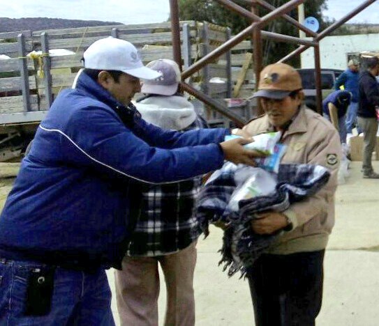 DIF_Durango's tweet image. Lleva #DIF apoyos invernales y leche líquida y en polvo a las comunidades de El Pino, Cieneguillas y Garabatitos