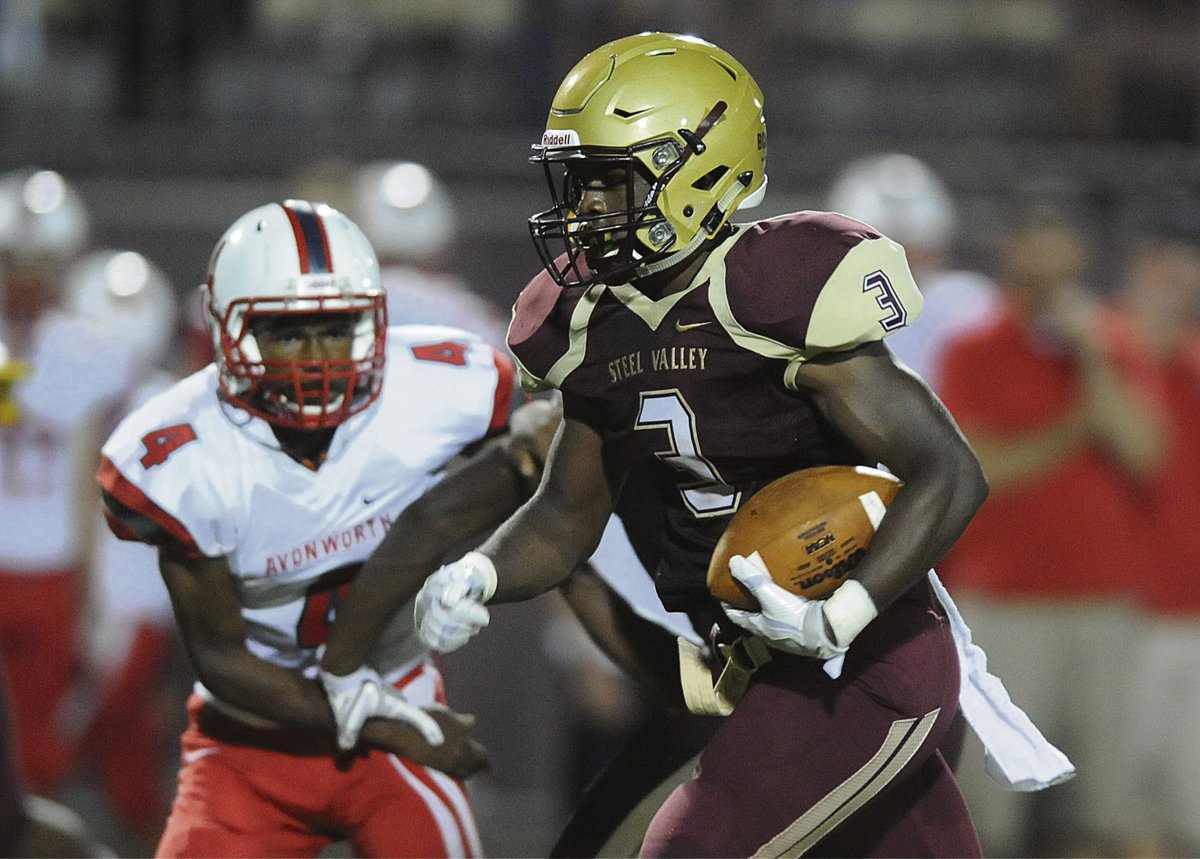 TribStandout's tweet photo. On the iPreps blog: National signing day primer with list of WPIAL players who have made verbal commitments https://t.co/OhocCwNQsw #TribHS https://t.co/l6JHzUmKrx