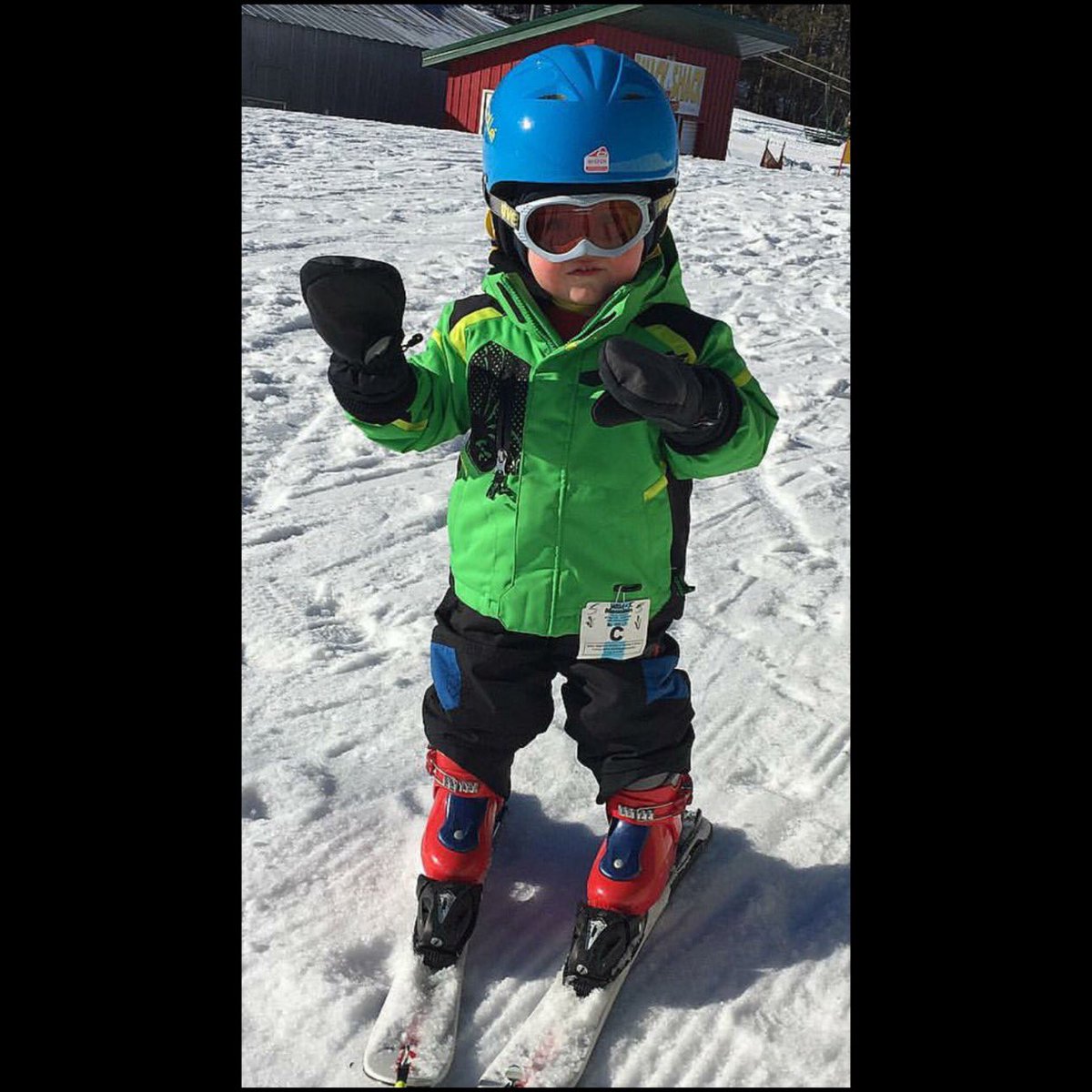 skiwildmtn's tweet photo. Little Max (2) decided to hit the slopes for the 1st time! #firstdayfaces #justnorthenough #wevegotthesnow #exploremnslopes https://t.co/dL7YCcka37