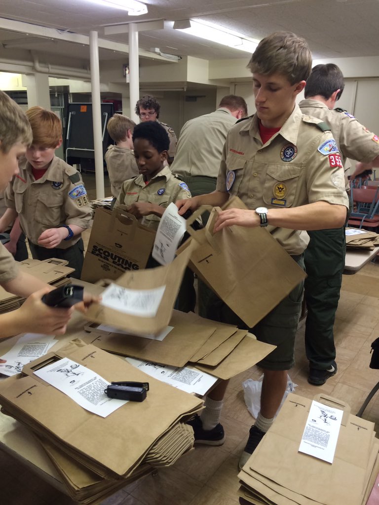 NourishUpCLT's tweet photo. Boy Scout Troop 355 is busy getting ready to deliver #ScoutingforFood bags tonight! Meck Co @boyscouts https://t.co/D2Ik2qGDeF