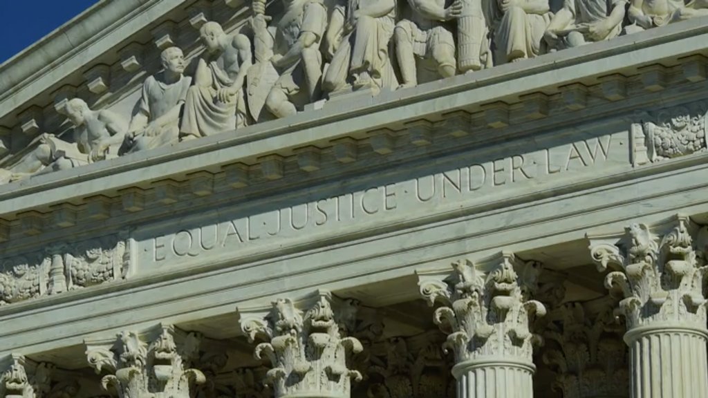 NRSC's tweet photo. Why are Democrats trying to steal the Supreme Court seat from the American people? ⚖️ 👨‍⚖️👩‍⚖️ READ: https://t.co/YiFU3LZMiW #SCOTUS https://t.co/SNhsRhsGbX