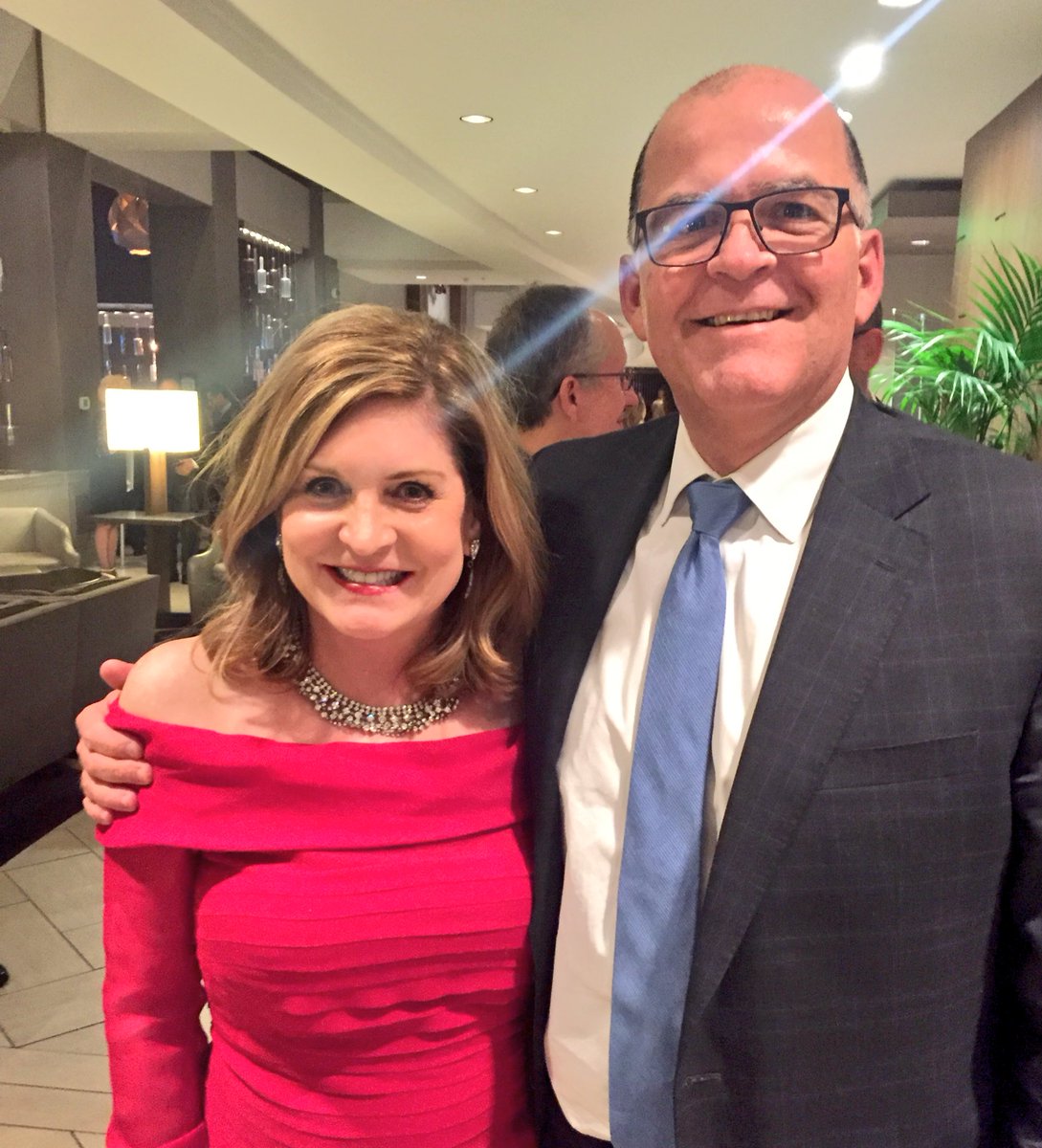 SacRepublicFC's tweet photo. Congrats to UC Davis Medical Center CEO Ann Madden Rice, Businesswoman of the Year. Sacramento is a better & healthier place thanks to you. https://t.co/nu3VOEWSci