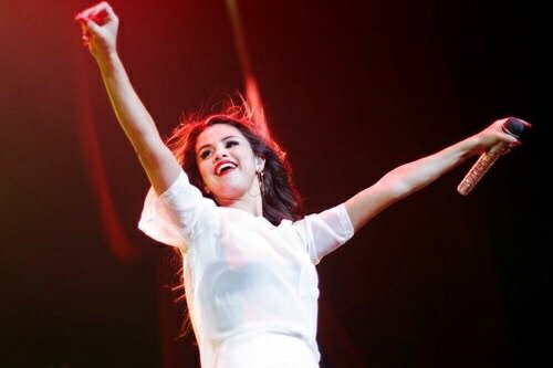 selmilasheaven's tweet photo. @selenagomez You have the most beautiful smile in this world 💕 https://t.co/89QzjOsdJp