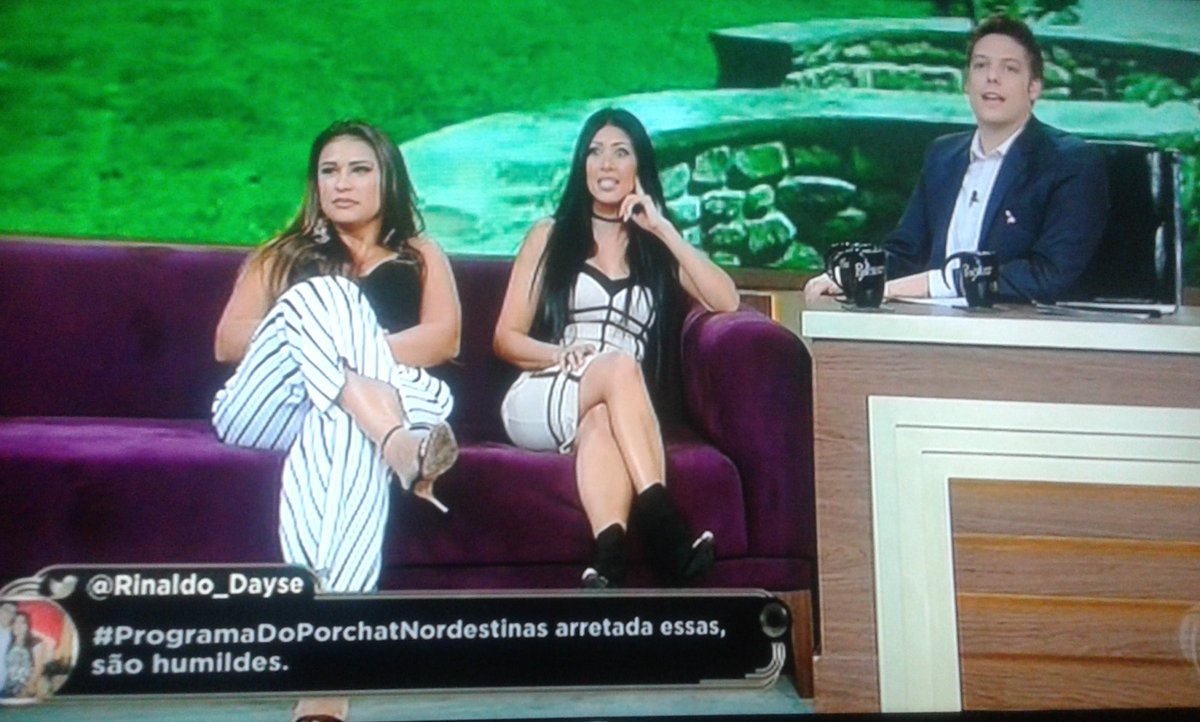 ZilmaraOliveir2's tweet photo. #SimoneeSimariaNoPorchat tô amando https://t.co/FiJ72ceJ1e