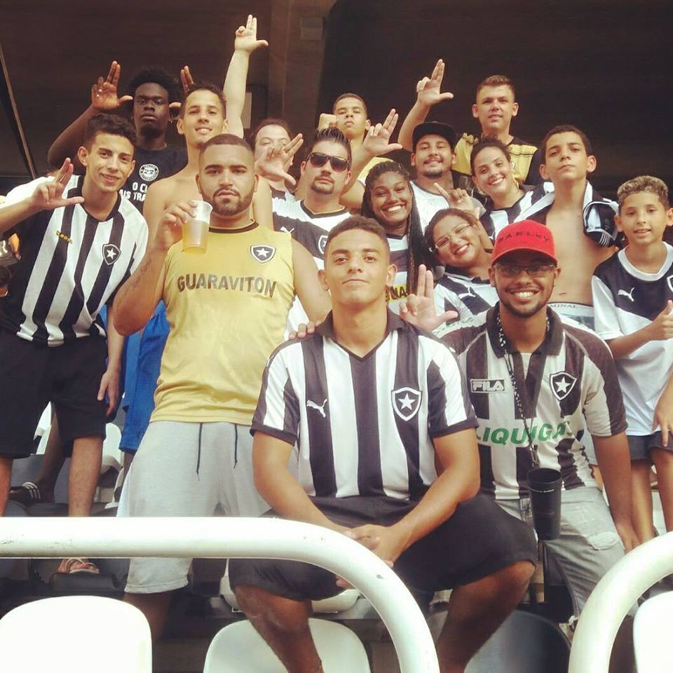 jardimevigario's tweet photo. Hospício JARDIM/VIGÁRIO presente mais uma vez.
Seja onde for, vamos te ver jogar 🎵
#FABRICADETRAPOS
#LOUCOSJD_VG
@LoucosBotafogo https://t.co/F0s5ZLIhGC
