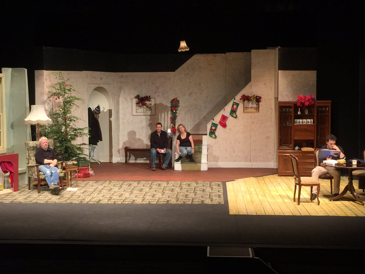 WansteadPlayers's tweet photo. Some photos from today's Tech rehearsal @KMTheatre. Support local theatre. Xx https://t.co/D31pcpBNTW