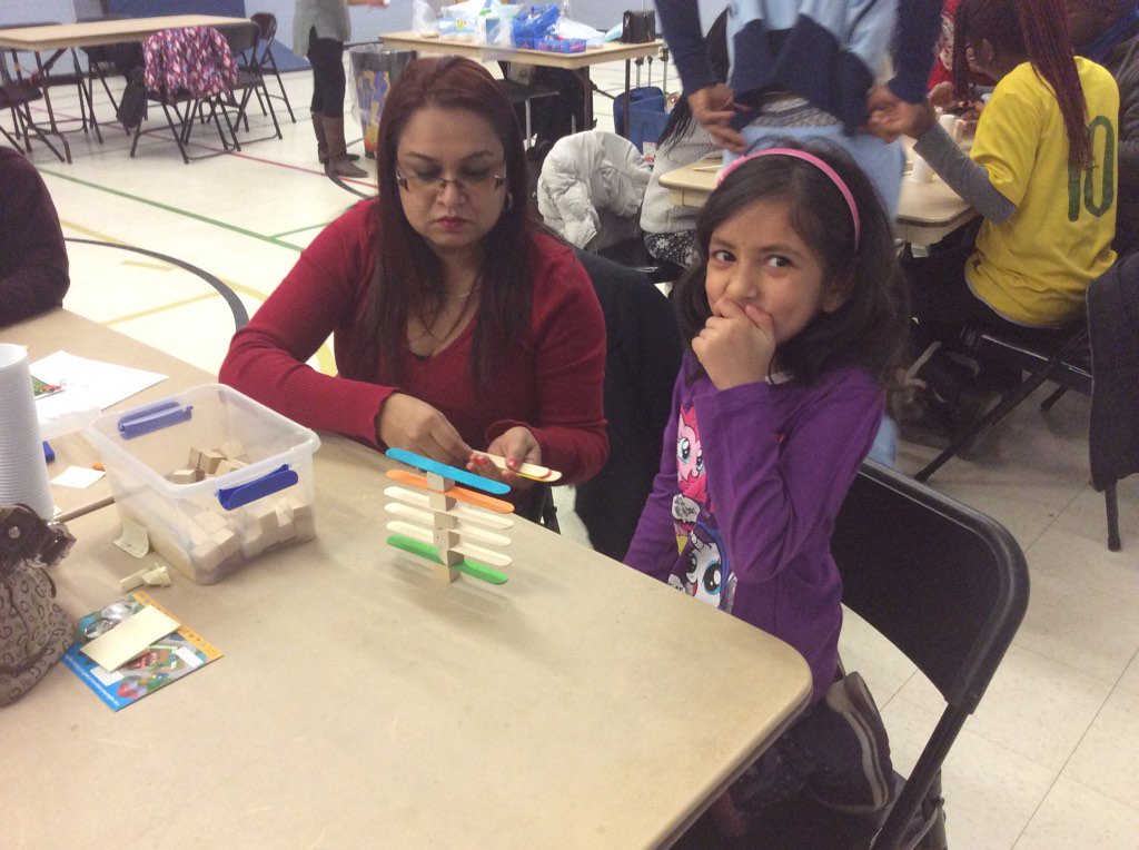 DixonGroveJMS's tweet photo. Families having fun with science 💥👍#tdsb_msic #sci_in_schools https://t.co/dfb1LZ43Qj