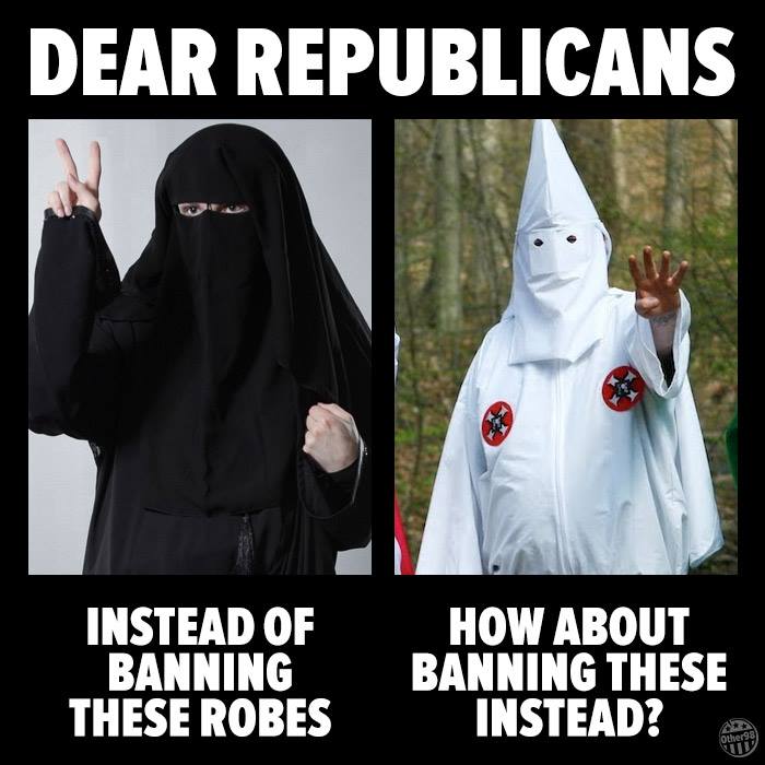 Normsmusic's tweet photo. The robe on the right lynched 3,446 blacks in the U.S the robe on the left lynched zero. https://t.co/BFWvbB7b4w