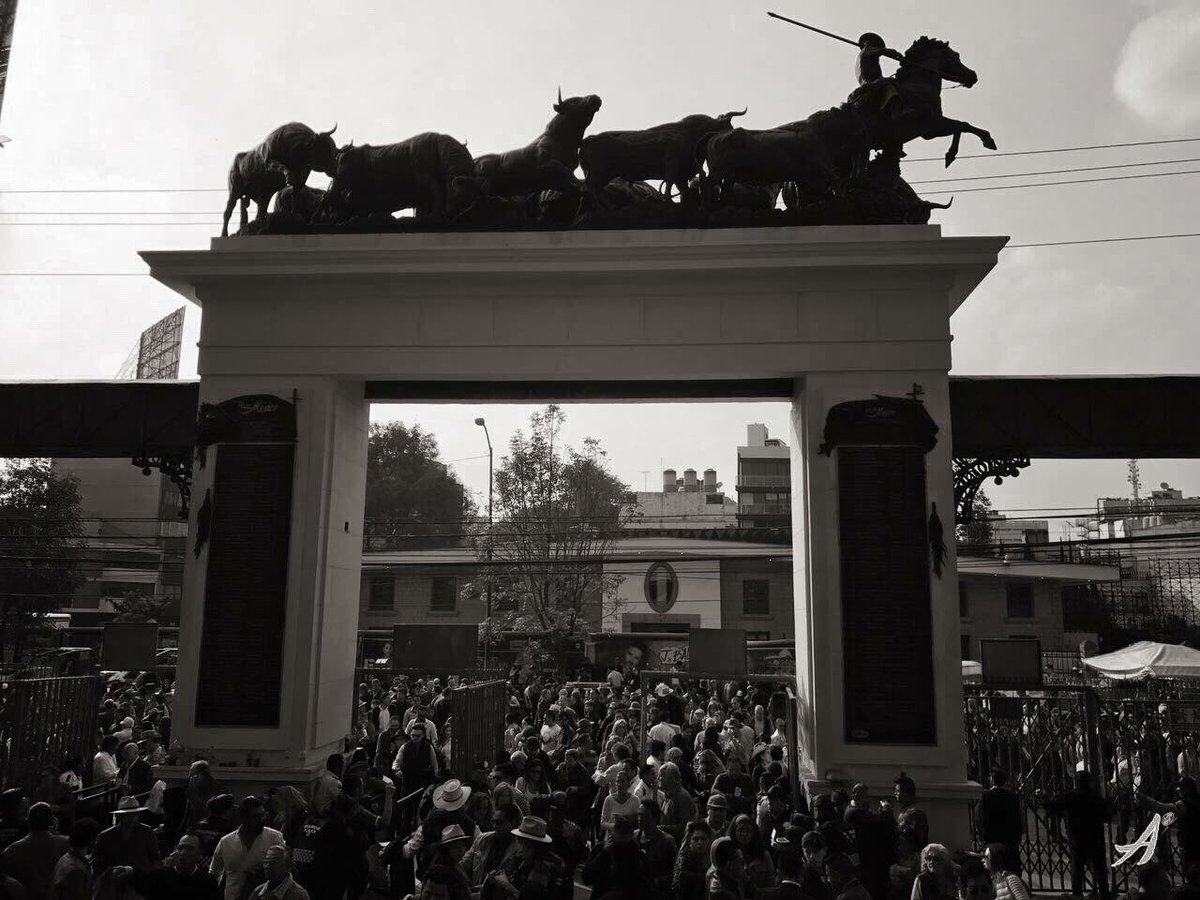 📅 Sábado en punto de las 4:30 pm será el último paseíllo del maestro "Zotoluco".
El maestro se despide de los ruedos en <a href="/LaPlazaMexico/">La Plaza Mexico</a>