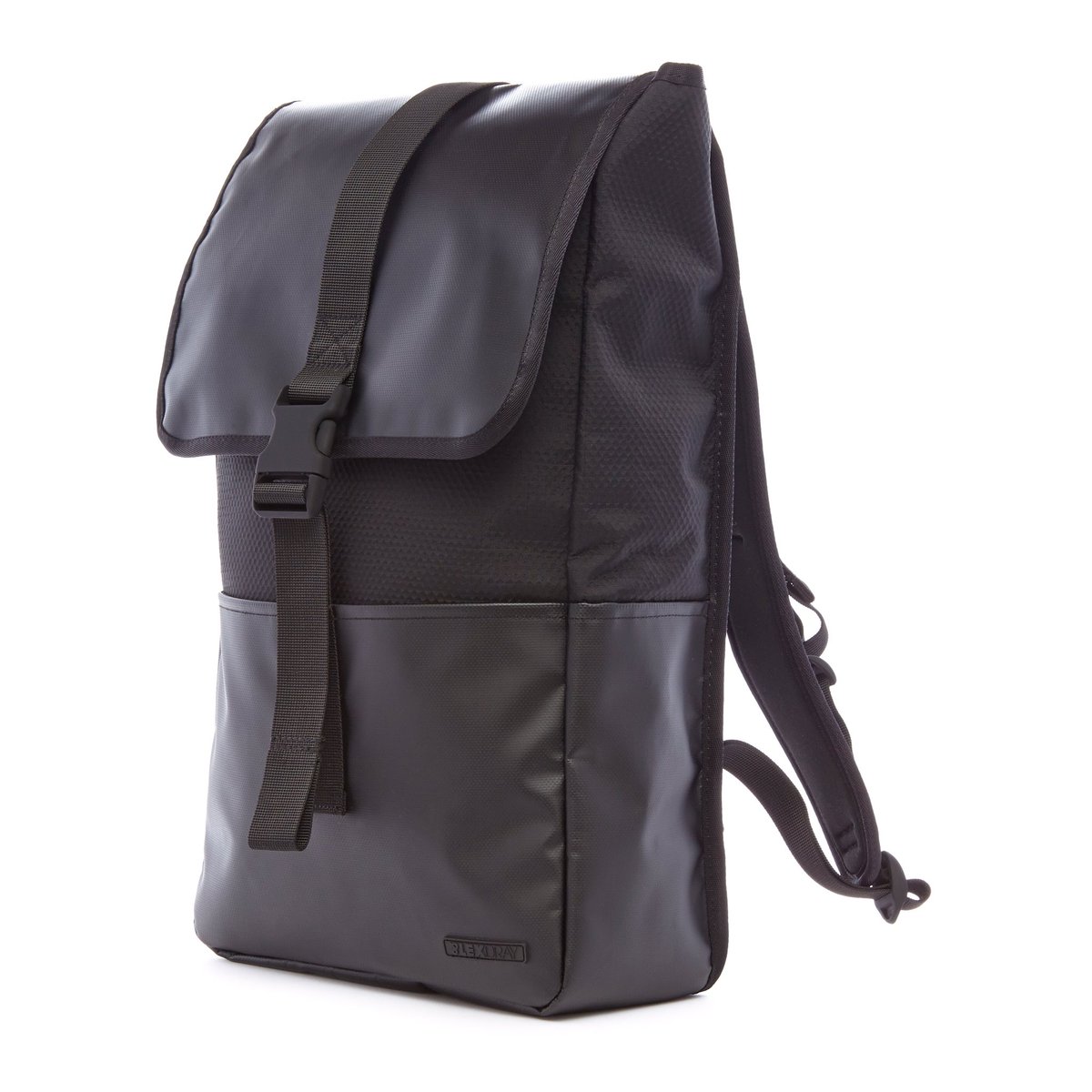 Lexdray's tweet photo. Slim. Lightweight. Comfortable. #TorontoPack https://t.co/miMstt60zC