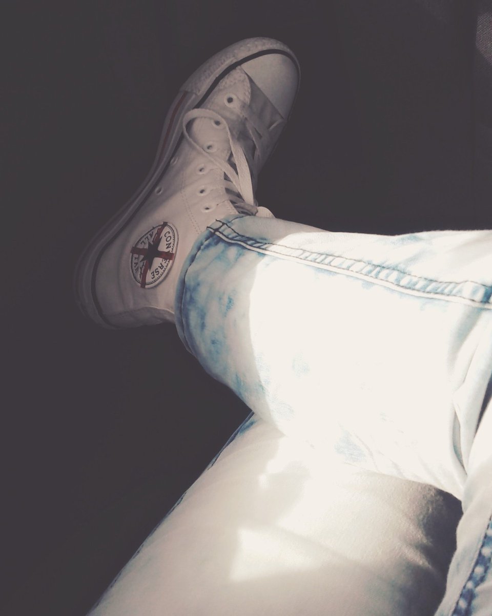 saidah_mansur's tweet photo. #Converselover #bundlelover π https://t.co/nkzWlrNAth