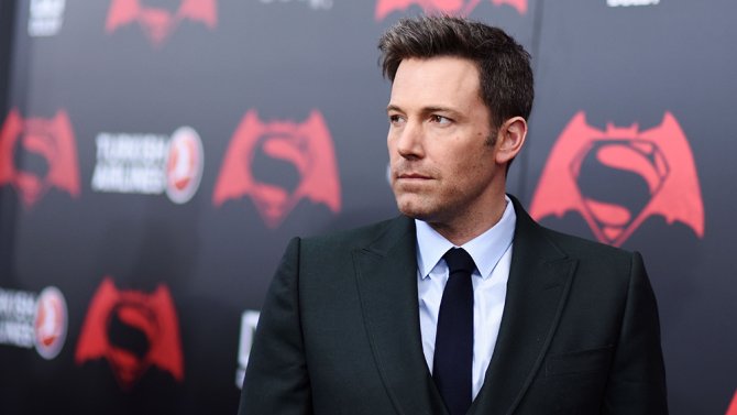 Variety's tweet photo. Ben Affleck will not direct "The Batman" (EXCLUSIVE) https://t.co/HM98HkeKuM https://t.co/VIM3plaLi0