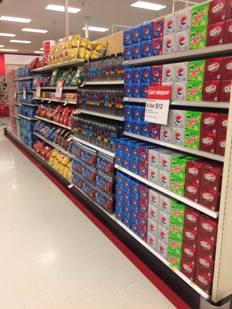 JordanFalgoust's tweet photo. We are getting our guests ready for the super bowl over here!! @tgtjen @ktmhill01 T0311 #madisonswag https://t.co/EKIeo9N6VR