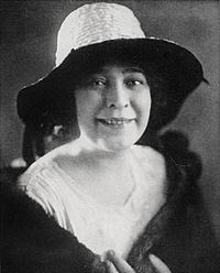 SilentRevue's tweet photo. #JuneMathis, born January 30, 1887. Screenwriter and first female executive for Metro/MGM. #botd https://t.co/ivwYFnKf6C