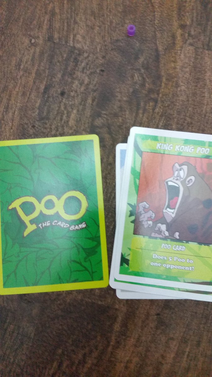 wandabaker_'s tweet photo. Nothing brings a family together more than playing The Poo Game. #throwingpoo #familybonding https://t.co/0mAar9Srq3