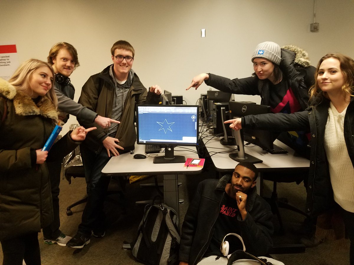 BrettDreez's tweet photo. The star goes digital in #Rapson71 #umntoy #teammagenta https://t.co/xGJFkQBITT
