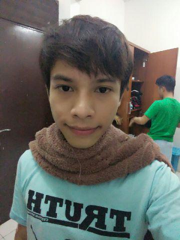 da4_fadly's tweet photo. Tak ada yg perlu aku sombongkan aku sadar aku siapa SEMANGATKU berjuang demi keluargaku Tak akan pernah PADAM..
#f2f https://t.co/DzV3ghY7Z4